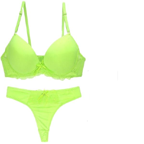 Edendiva's Lace Plus Size Bra & Panty Set - Green
