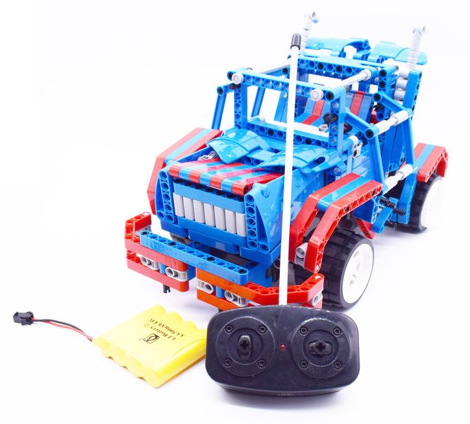 Blocks Remote Control Giant Dragon Truck - 650 Piece