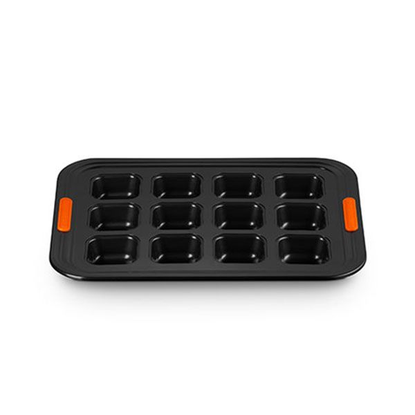 Le Creuset 12 Cup Brownie Tray