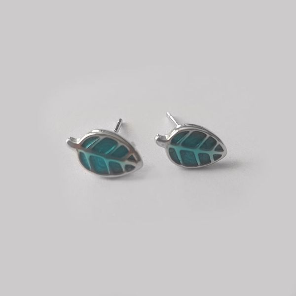 Trendy Leaves Stud Earrings