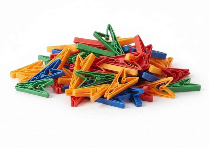 50 x Pieces Crocodile Clothing Pegs No-Split Construction Tough Grip
