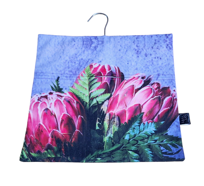 Laundry Peg Bag - Pink Closed Proteas Bouquet
