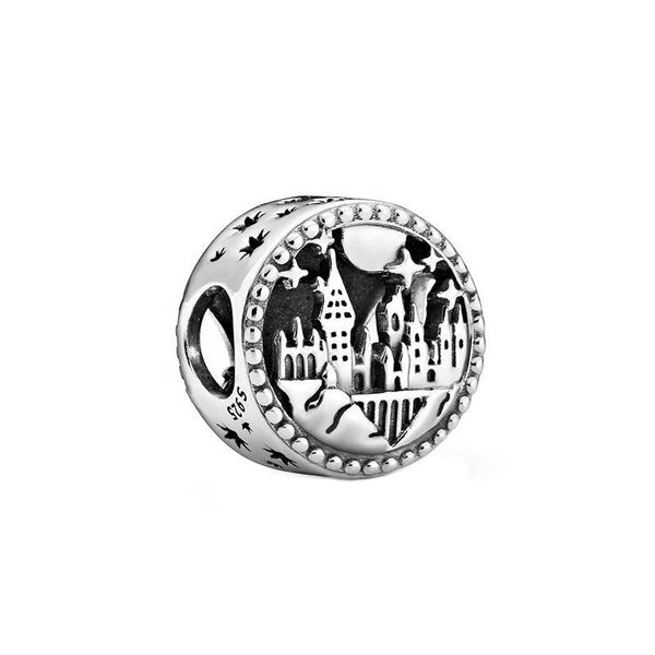 Hogwarts School Charm - Harry Potter