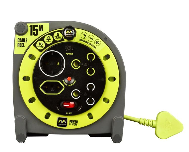 Pro-Xt Medium Duty 15m Cable Closed Reel - 4 Socket with Switch