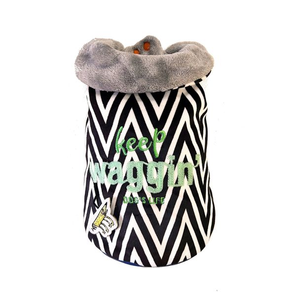 DL Keep Waggin Winter Cape Black