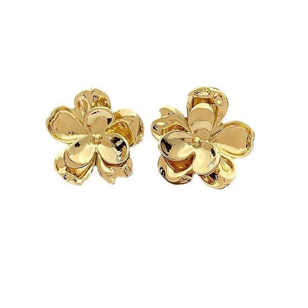 Exquisite Flower-Shaped Earrings-Golden