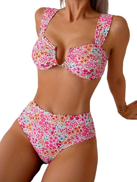 Summer Trend: Pink Floral Puff Bikini