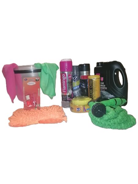 Car Wash Gift in Bucket &amp; Extendable Hose Pipe