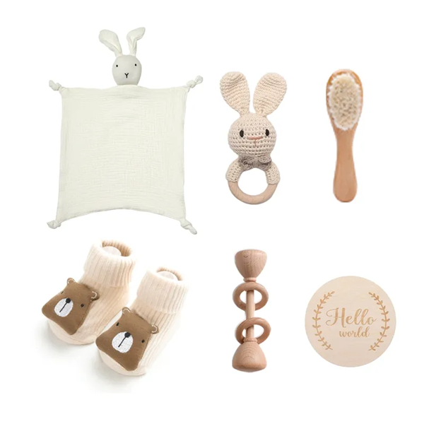Little Luna Newborn Gift Box