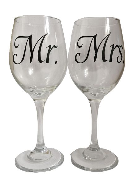 Set of 2 Mr &amp; Mrs Wine glasses