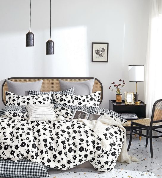 Linen Boutique - Duvet Cover Set 100% Cotton 200TC - FloralBlacks