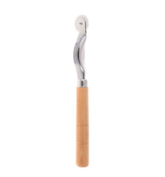 Wooden handle material tracing wheel