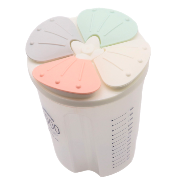 4- Compartment Cereal Container With Lid / Food Storage Container