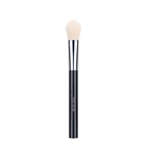 Huda Beauty - Glow Highlighter Brush