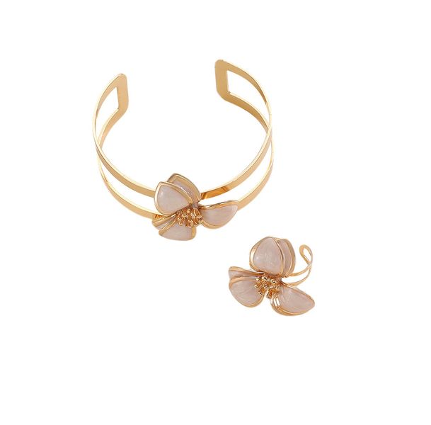Minimalist Unique Floral Earrings and Necklace Jewelry Elegant Design