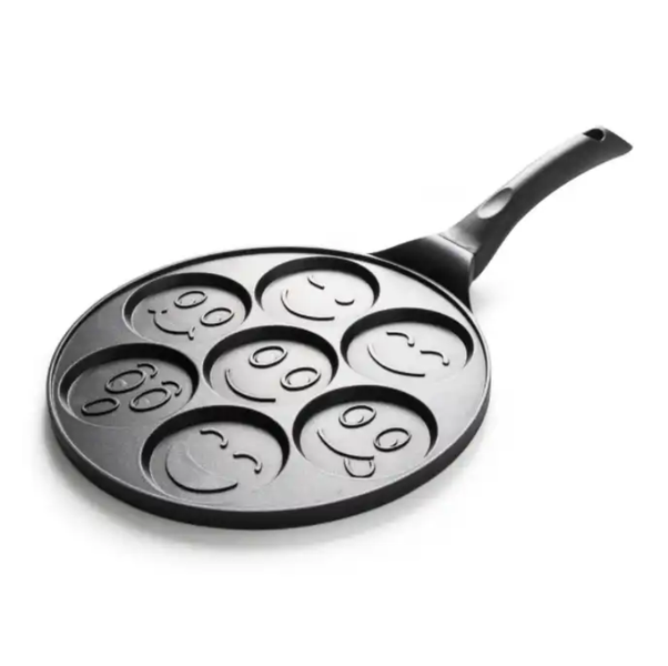 Seven-Hole Breakfast Pan Multifunctional Flat Bottom Frying Pan Non-stick