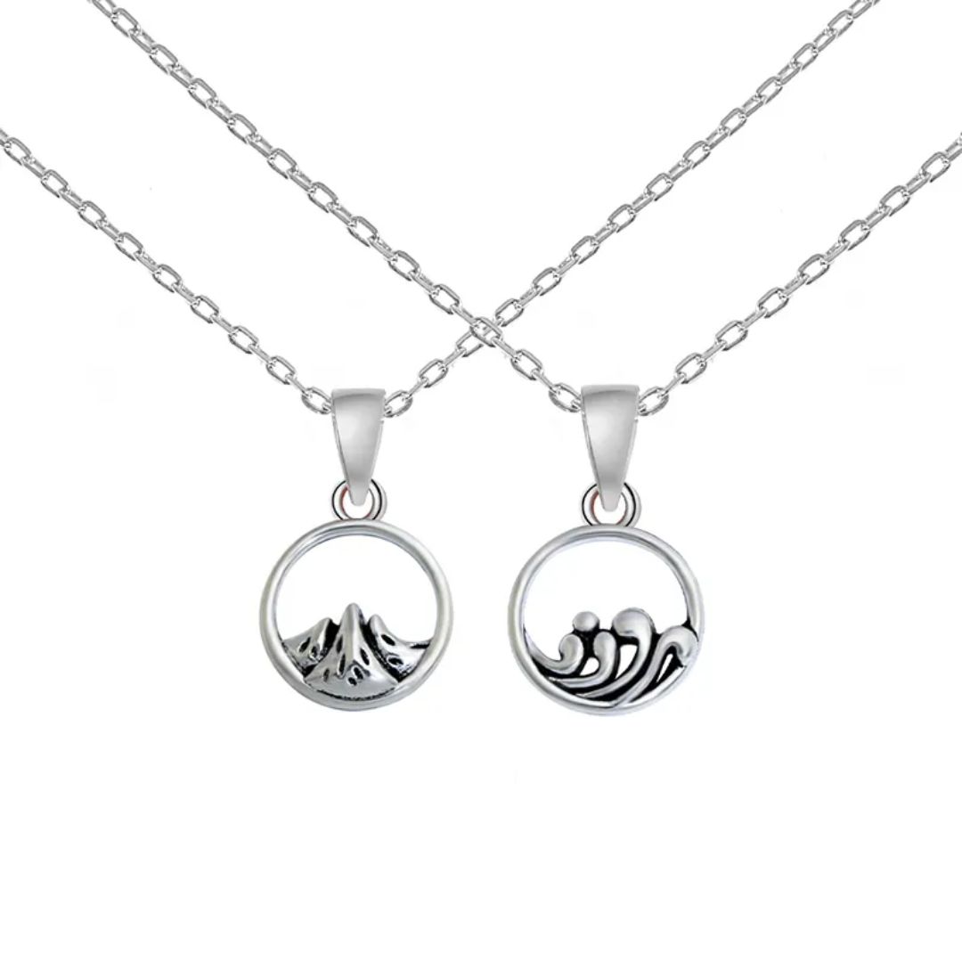 fashion-mountain-and-sea-2-piece-couples-pendant-necklace-set-gift