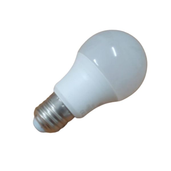 P . Piper 9W ES Globe - 5 Pack.