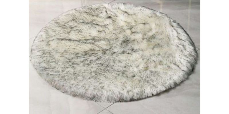 White And Grey Round Fur Faux Rug/Carpet