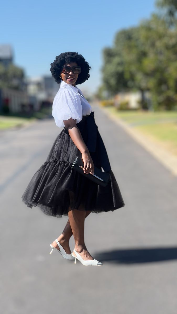 Dubis One size fits all Black Tutu/ Tulle Skirt with Satin lining