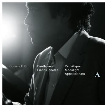 Beethoven: Piano Sonatas - Pathétique/Moonlight/Appassionata (CD / Album)