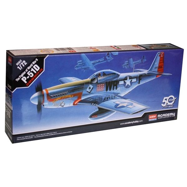 Academy 12485 1/72 P-51D Mustang