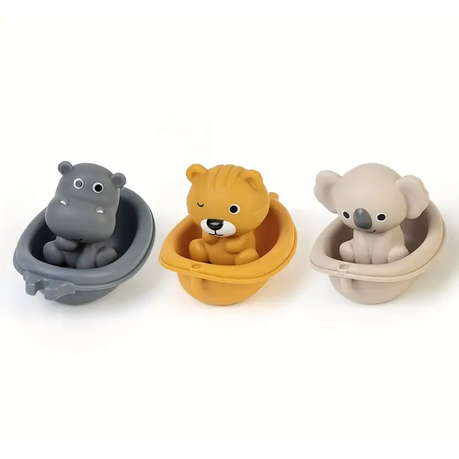 Floating Animal Boat Bathtime Toys Set Image