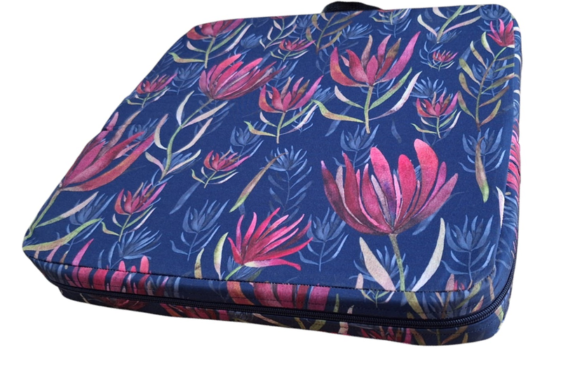 Outdoor Stadium Cushion - Red Thin Leave Flowers on Blue