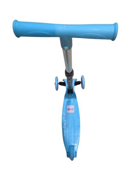 Kids-Up Folding Portable Child Tricycle/Scooter With Lightup Wheels