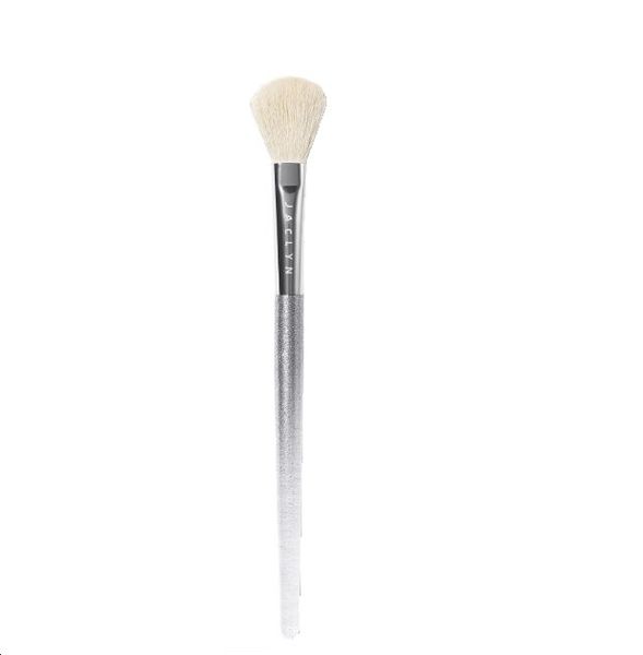 Jaclyn Cosmetics - J02 Accent Light Highlighter Brush