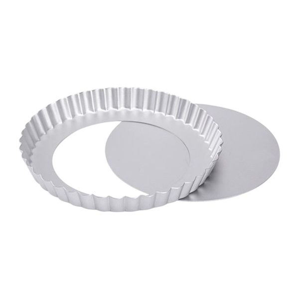 9-Inch Fluted Tart Pan with Removable Bottom - Silver