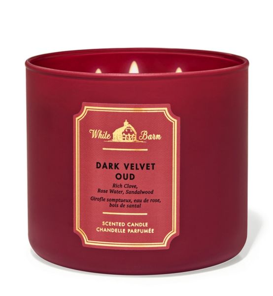White Barn Dark Velvet Oud Scented Candle (Parallel import)