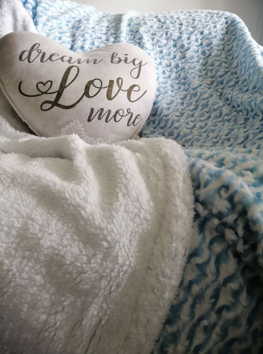 Premium Reversible Sherpa Fleece Throw BlanketTurquoise White Pattern