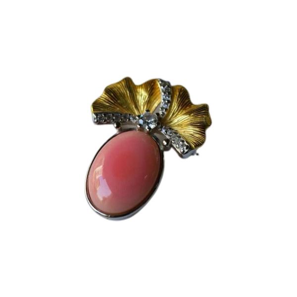 Fashionable Sea Rouge Snail Pink Brooch Gold-Plated Design Brooch