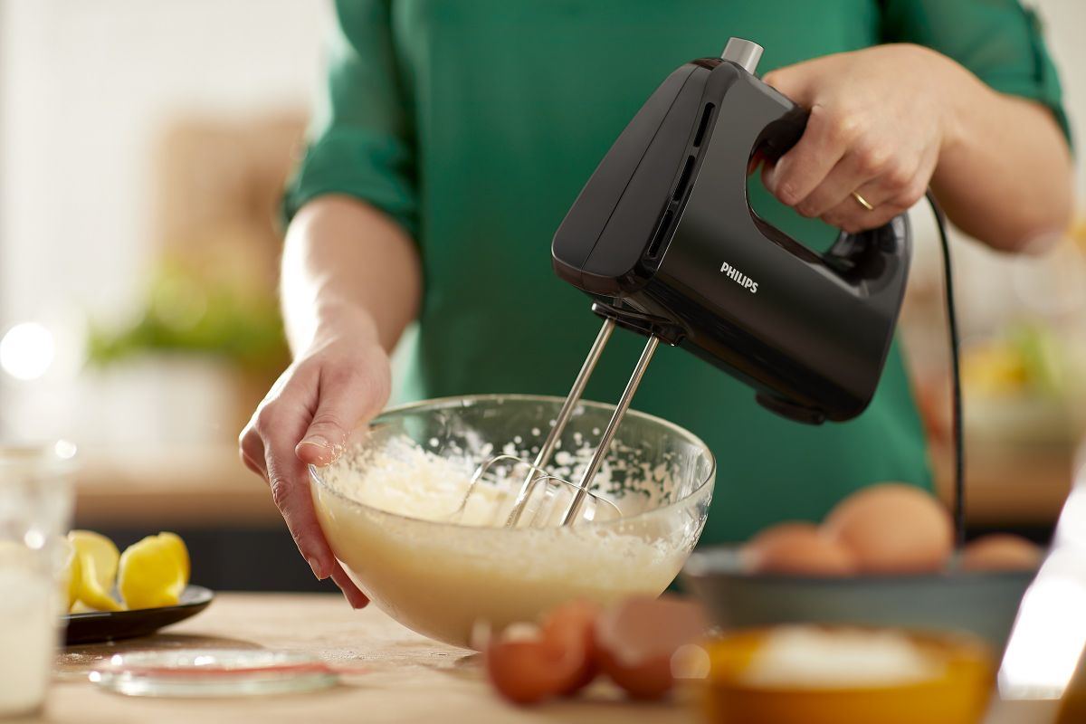 Philips Daily Collection Cake Mixer Hand Mixer Machine, Electric