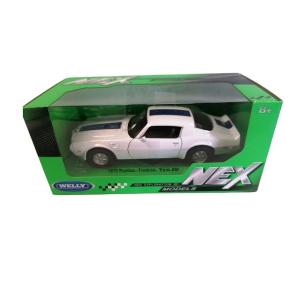 Welly 1972 Pontiac Firebird Trans Am Beyaz 1:24 Model Araba-16cm