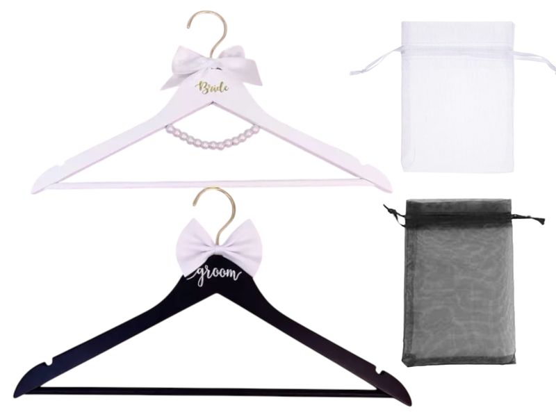 Bride &amp; Groom White &amp; Black Wedding Hangers - 45 x 25cm with Organza Bags