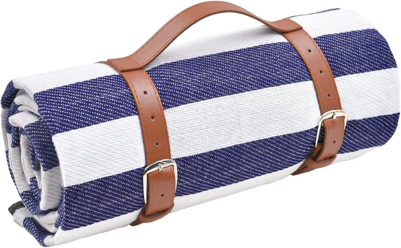 200x150cm Picnic Blanket &amp; Camping Mat with Waterproof Under &amp; Carry Strap