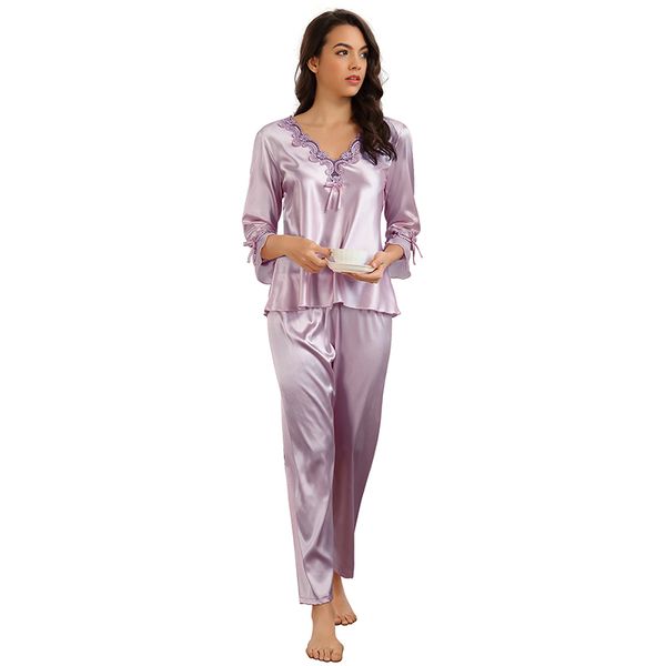 Edendiva's High Quality Long Sleeve Silk Pajama Set Two Piece Set - Lilac