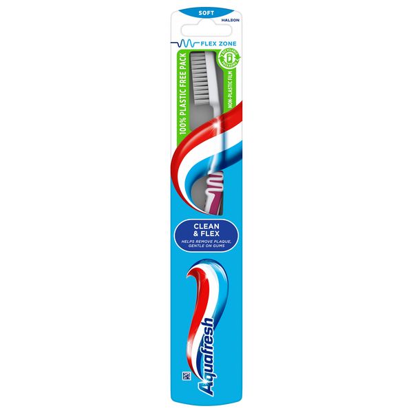 Aquafresh Clean &amp; Flex Soft Toothbrush