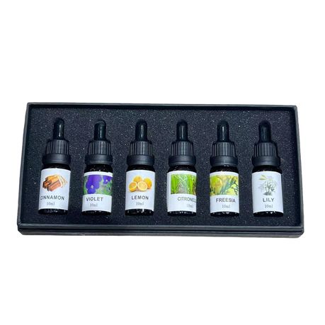 Love in Life -Set of Six Essential Oils Image