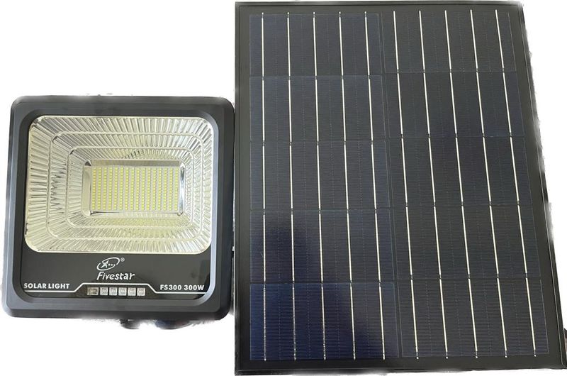 Fivestar, 300 Watt Solar Floodlight