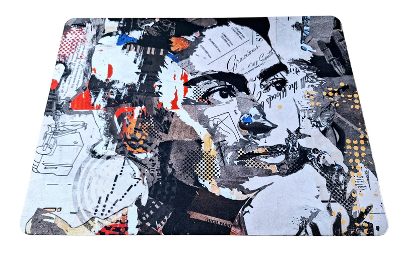 Large Mouse Pads 39 x 29 cm - Frida Kahlo Staring &amp; Thinking