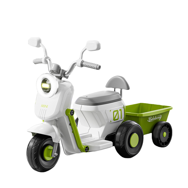 Three-wheeled children's motorcycle with pockets