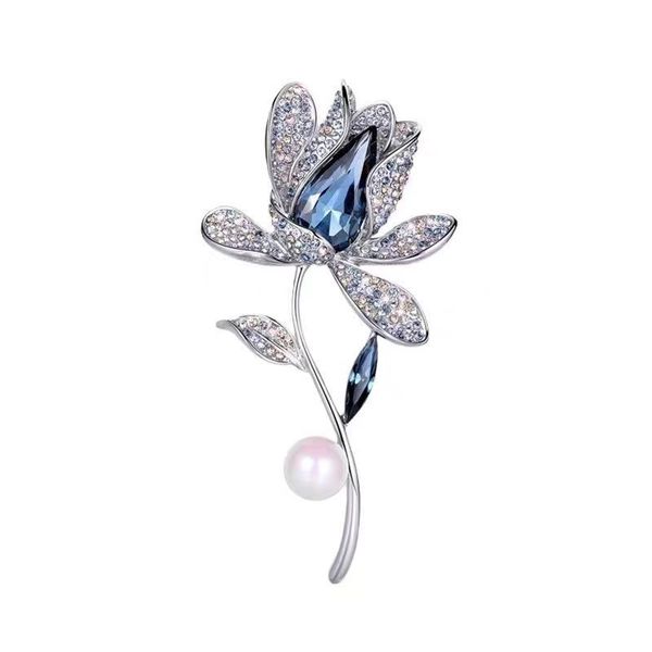Elegant and Luxurious Austrian Crystal Brooch