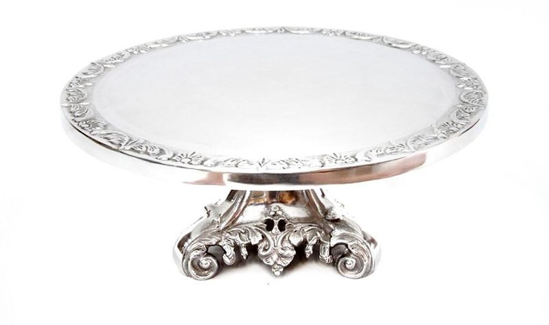 Round Cake Stand on Foot