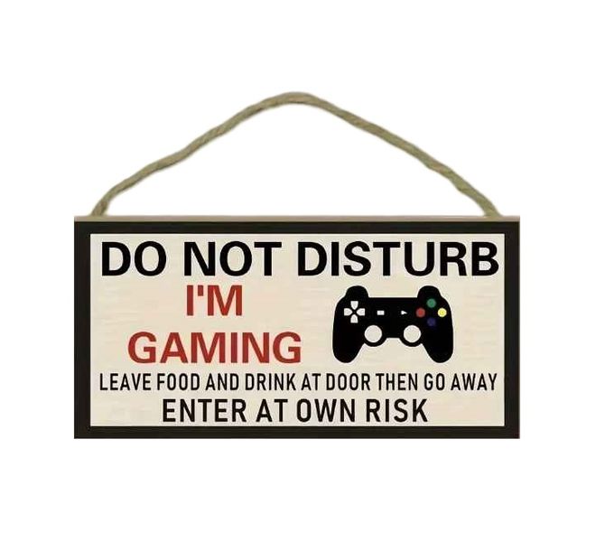 Awesome &amp; Cool Wooden Rustic - Do Not Disturb, Im Gaming - Door Sign