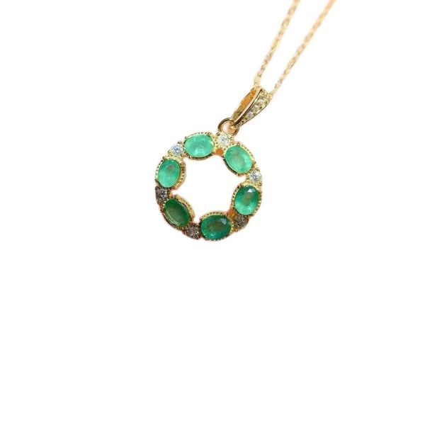 Elegant Emerald Circle Pendant Everyday Wear, Versatile