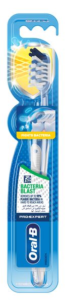 Oral-B Toothbrush Pro Expert Bacteria Blast Medium