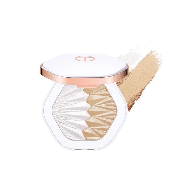 O.TWO.O Beauty Glowing Highlighter